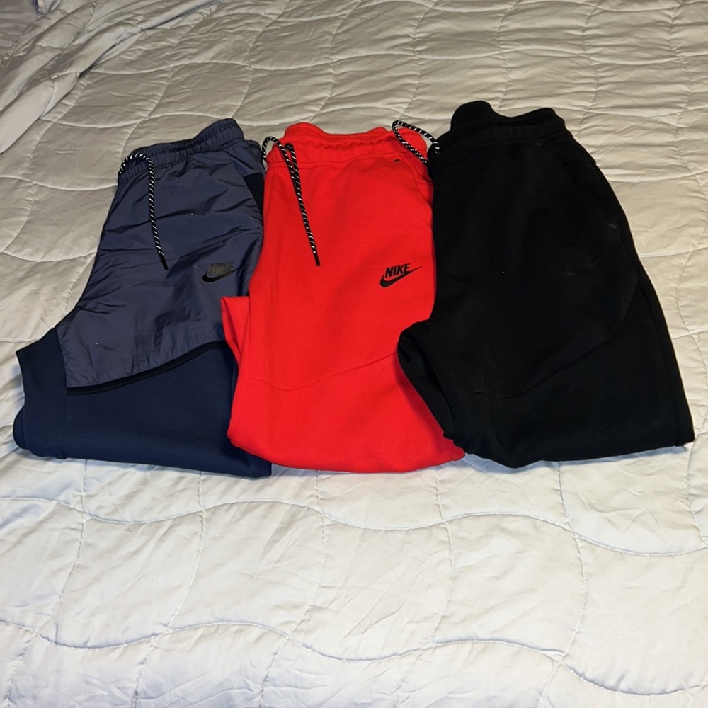 💪🏾💪🏾 Men Bundle of NIKE Sweatpants  💪🏾💪🏾